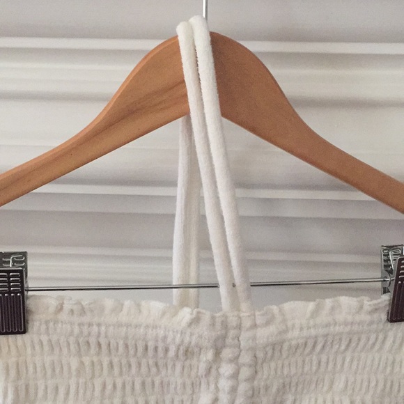 Swimsuit coverup - Picture 2 of 4